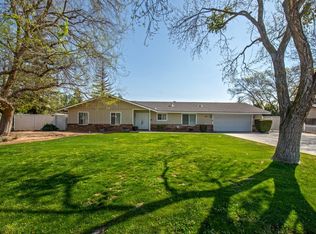 12171 Waverly Rd, Madera, CA 93636