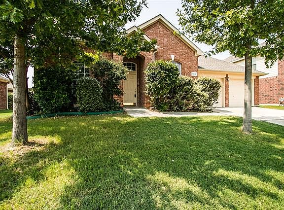 3rd image of 11841 Warbler Ln
