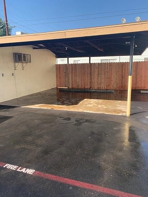 2nd image of 1406 Highland Ave