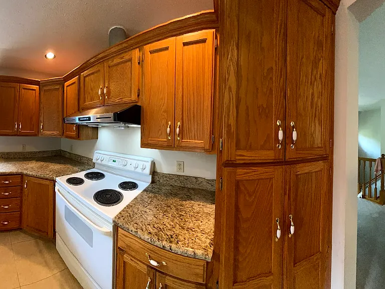 3211 Canyon Rd — Photo 2