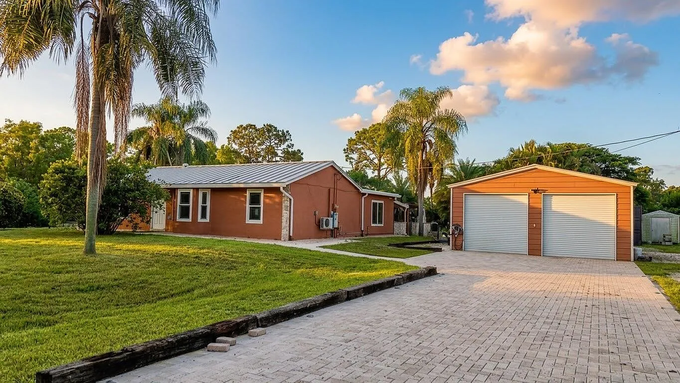 3 bed, 2.0 bath, 1831 sqft, $4,500 — Photo 1
