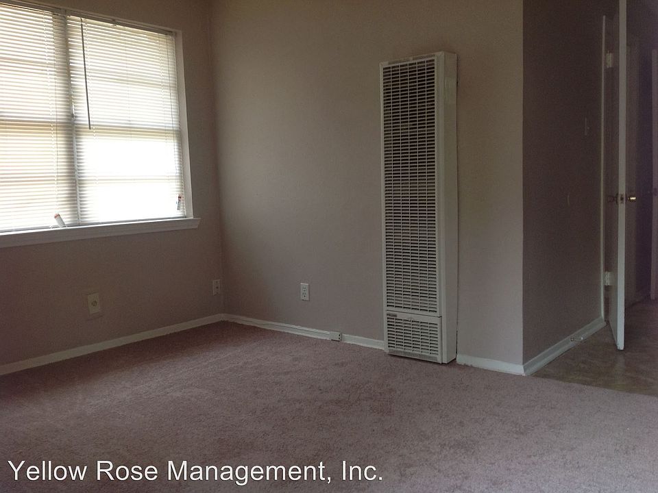 2nd image of 707 N Pecan St APT B