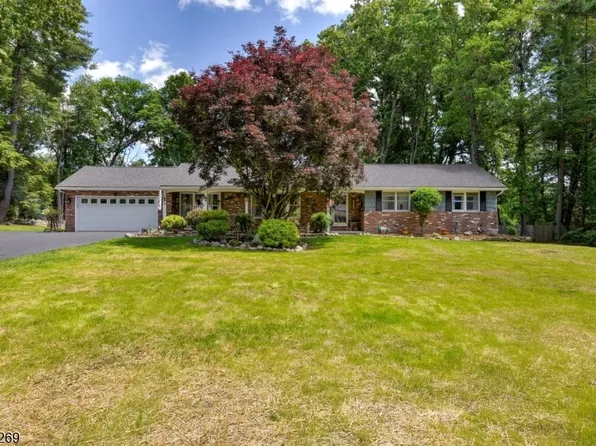 113 Autumn Dr, Montague Twp., NJ 07827