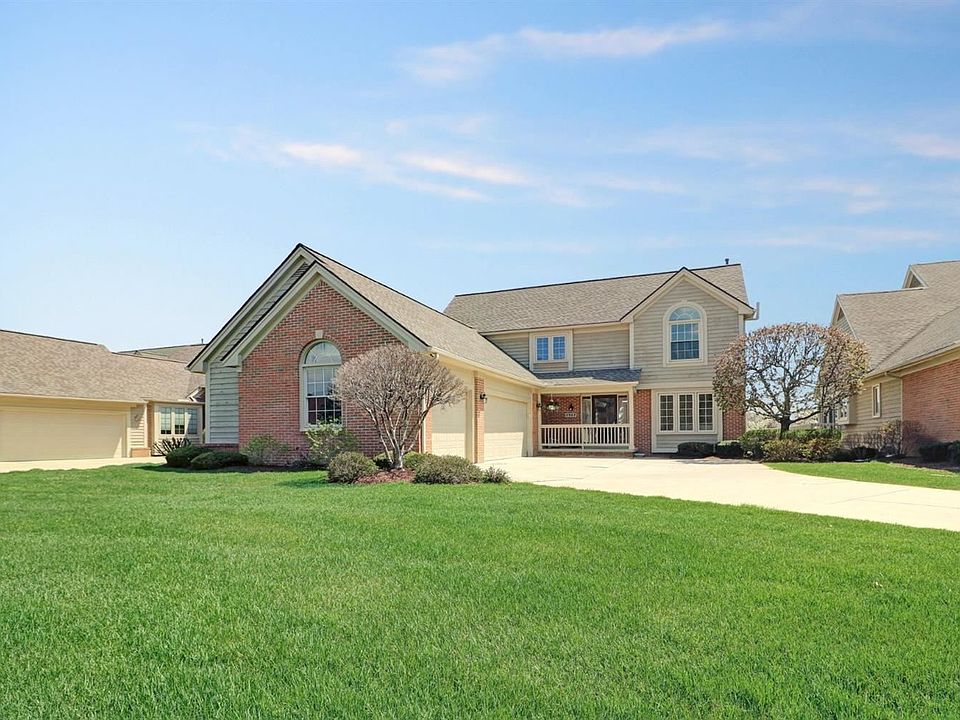 1st image of 1981 Stonebridge Dr N