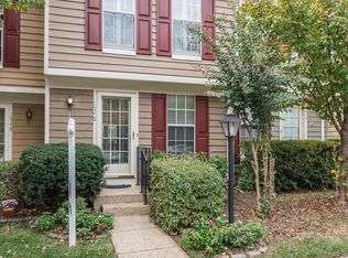 1546 Woodcrest Dr, Reston, VA 20194