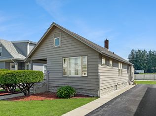 1917 16th St, North Chicago, IL 60064