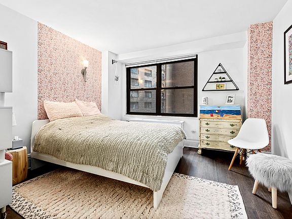 2nd image of 305 E 40th St #6A