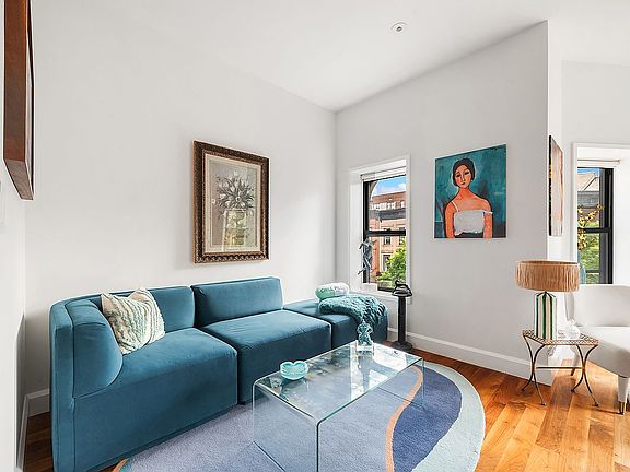 3rd image of 219 Saint Johns Pl APT 3