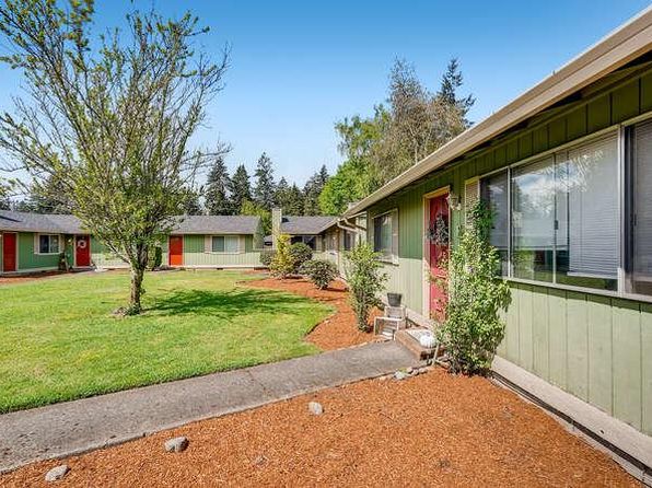 3418 E 18th St APT C