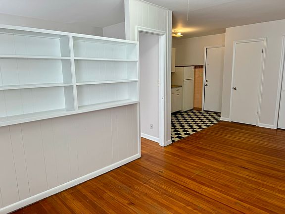 5th image of 1240 S 10th St #4897ddd4d