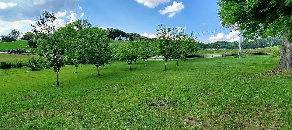 1st image of 2459 Bacon Creek Rd