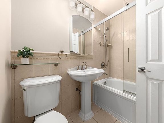 5th image of 70-31 108th St APT 7E