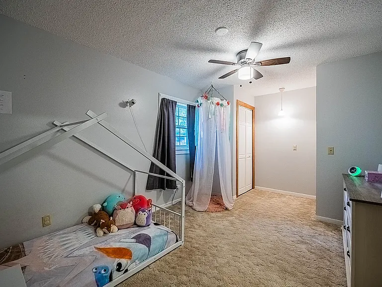 5905 Whispering Pines Rd — Photo 35