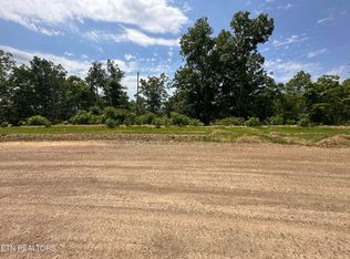 100 Sommet Rdg E, Tazewell, TN 37879