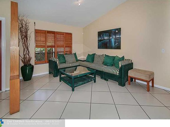 4th image of 9307 NW 18th St