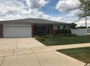 30969 Moulin Ave, Warren, MI 48088
