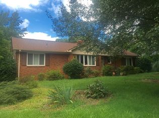 5432 Farmbrook Dr, Charlotte, NC 28210