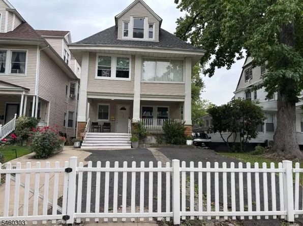 54 Chestnut St, East Orange, NJ 07018