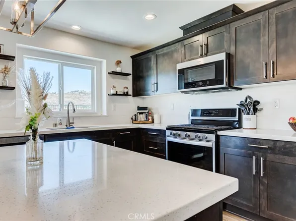 3194 Stargazer St, Hemet, CA 92543