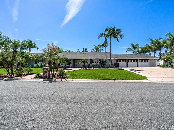 3rd image of 18592 Amate Cir