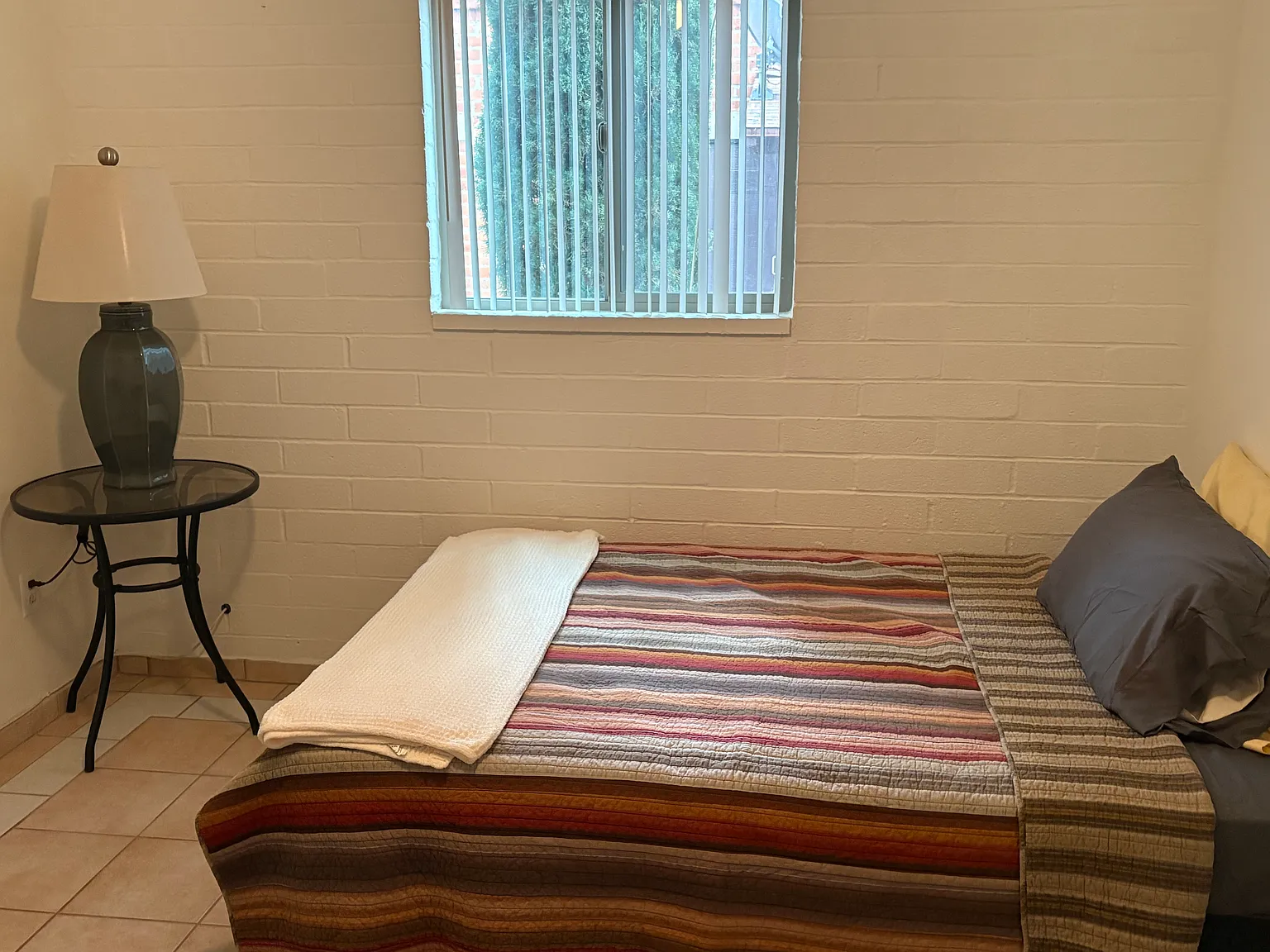 2 bed, 696 sqft, $1,225 — Photo 3