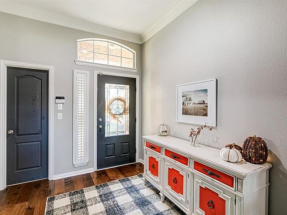3rd image of 2338 Angel Falls Dr