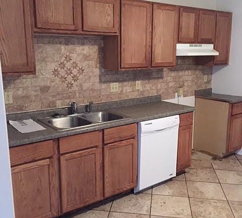 4th image of 4417 E Pleasant Run Parkway South Dr