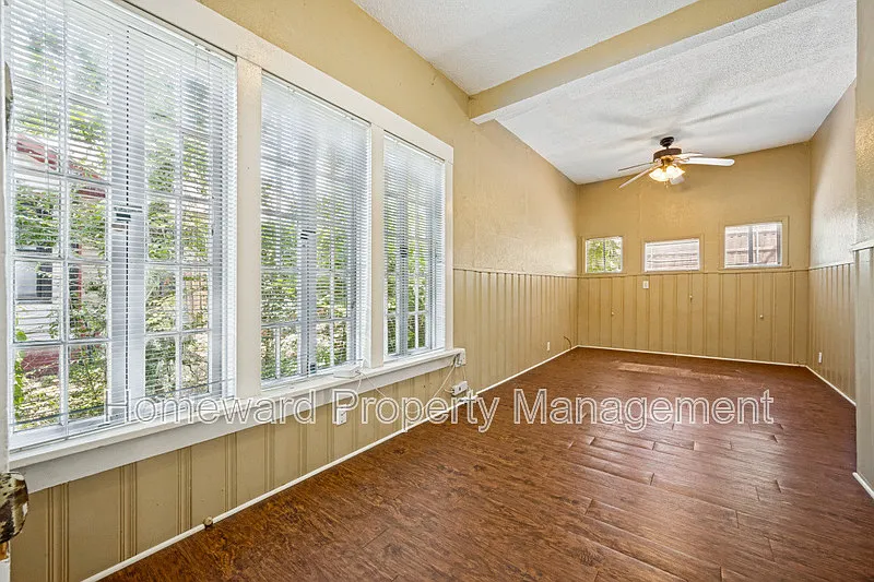2 bed, 1.0 bath, 850 sqft, $1,300 — Photo 4