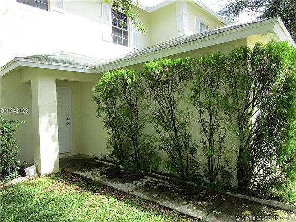 2nd image of 251 Leland Ln