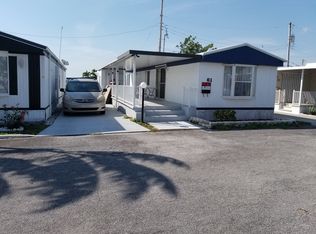 61 W Lake Ct, Hallandale, FL 33009