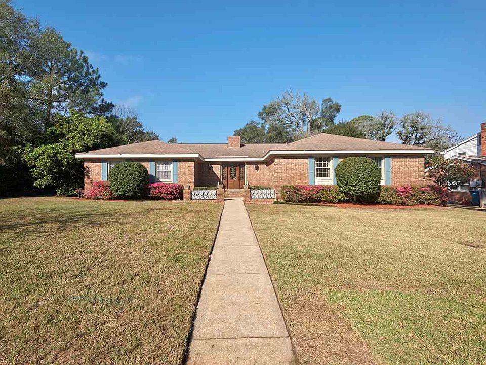 1st image of 3 Laura Ln