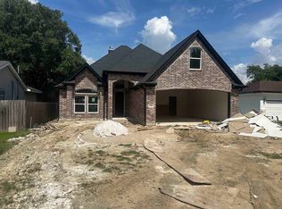 3210 Maple Ave, Groves, TX 77619