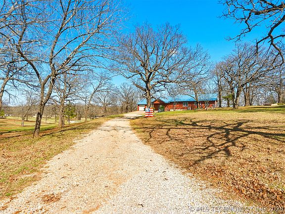 4th image of 2393 Masters Rd