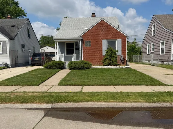 22829 Normandy Ave, Eastpointe, MI 48021