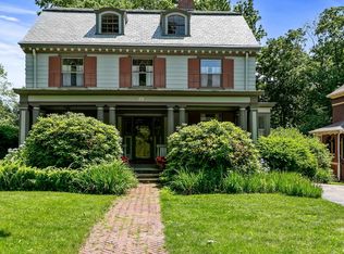 18 Westland St, Worcester, MA 01602
