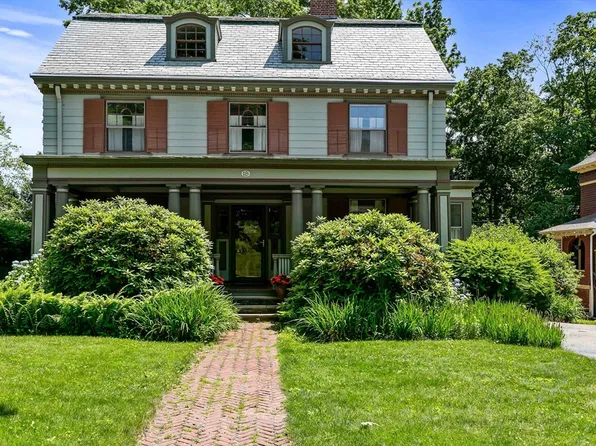 18 Westland St, Worcester, MA 01602