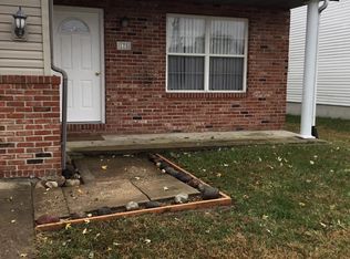 175 Northview Dr, Highland, IL 62249