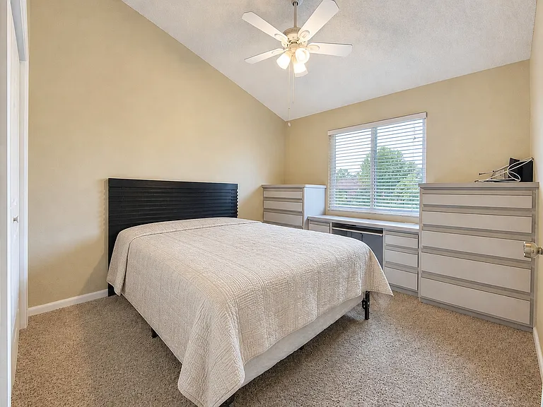 614 Lake Carolyn Cir — Photo 9