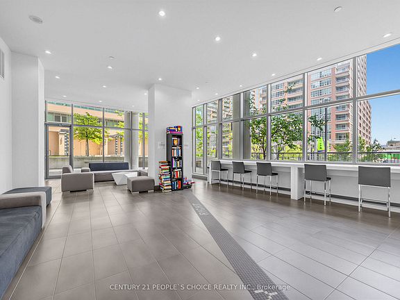 5th image of 150 E Liberty St #1508