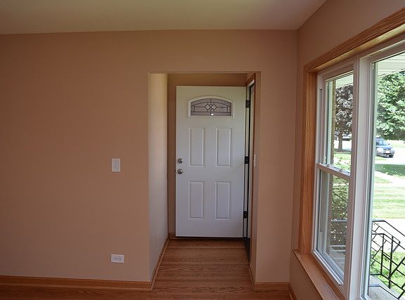 2nd image of 10124 Lawrence Ct