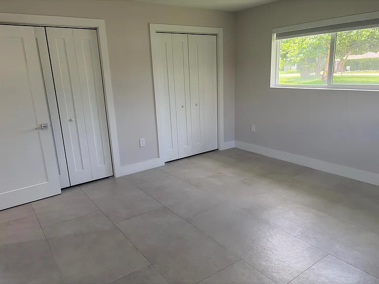 1400 NW 4th St — Photo 12
