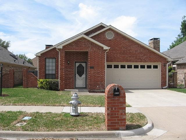 1st image of 1003 Olde Towne Dr