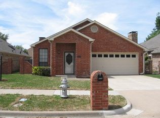 1003 Olde Towne Dr, Irving, TX 75061