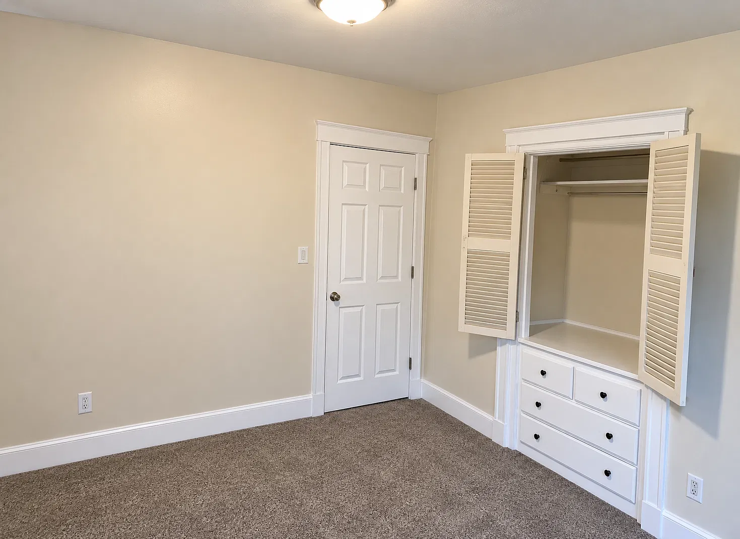 2 bed, 900 sqft, $850 — Photo 1