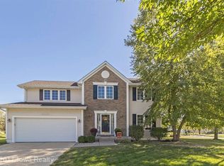 5701 NW 93rd St, Johnston, IA 50131