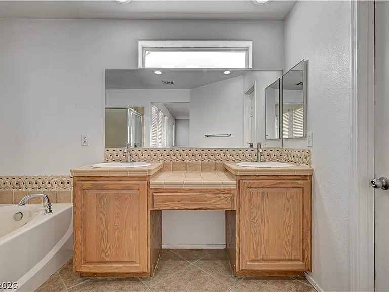 9985 Big Bow Springs Ct — Photo 25