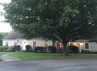 187 Maple St, Sherborn, MA 01770