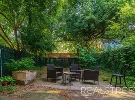 14 Harrison Pl, Brooklyn, NY