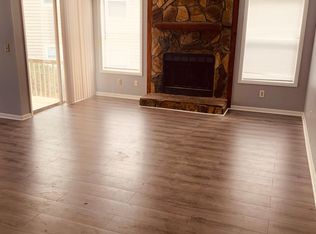 1000 Wood Creek Dr APT 4, Fayetteville, NC 28314
