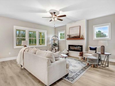 9383 Bear Run Ln, Middlesex, NC, 27557